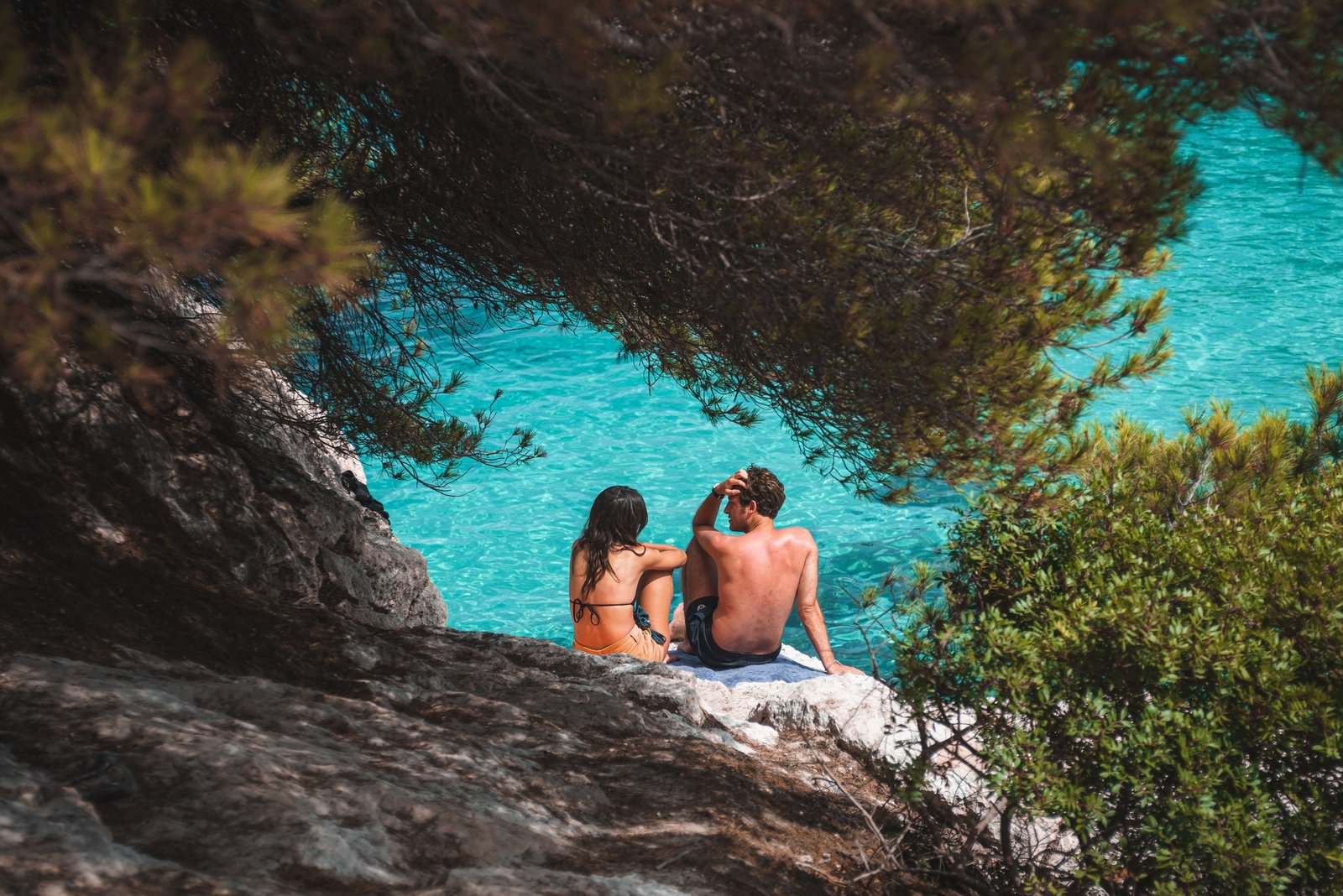 Honeymoons & Escapes